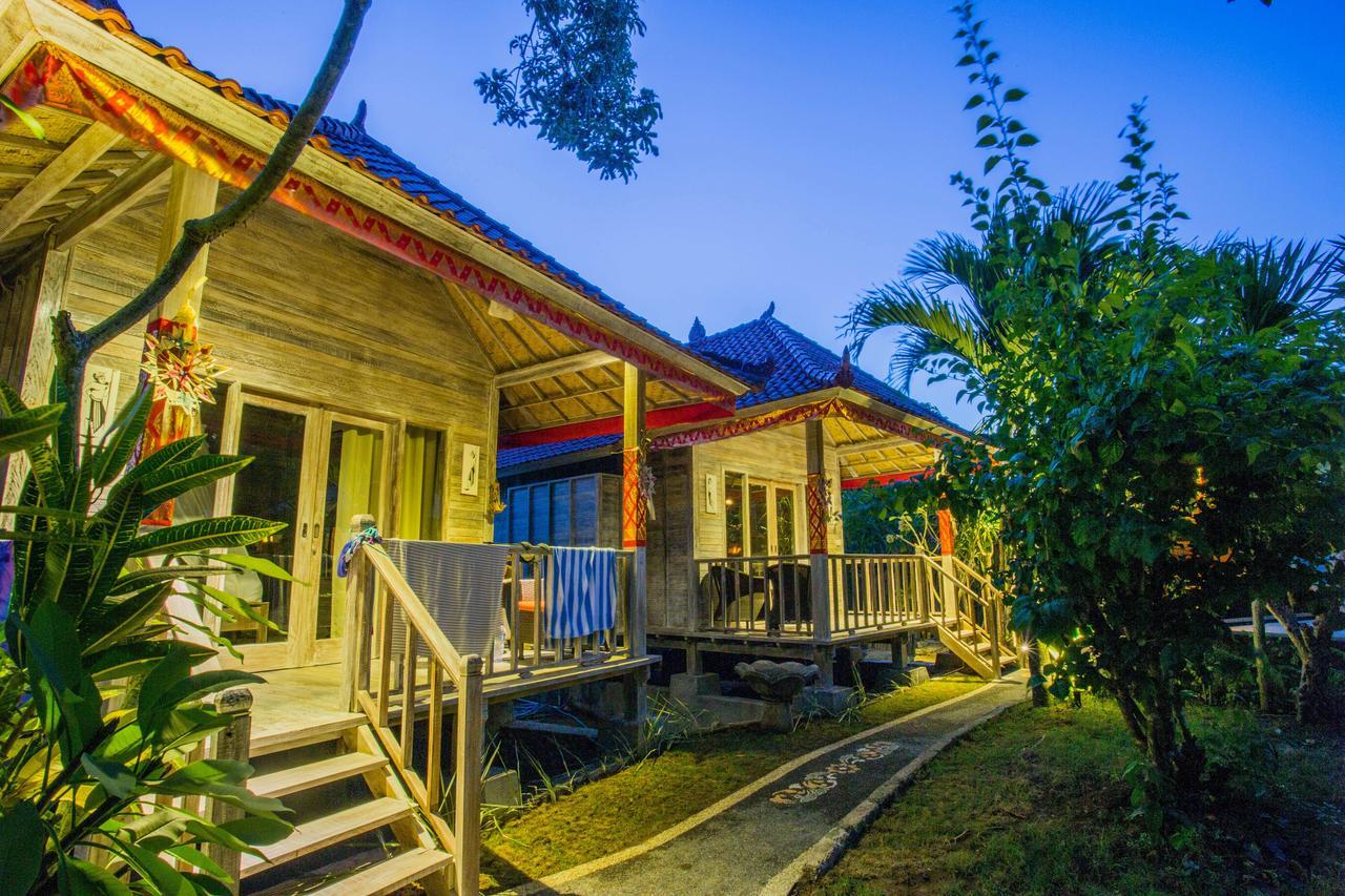 Lotus Garden Huts Hotel Lembongan Exterior foto